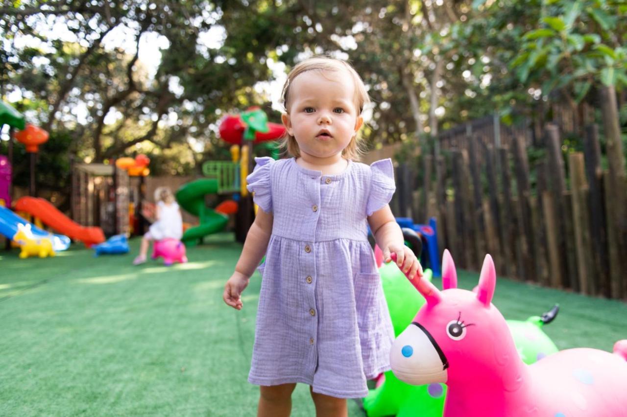 Hotel The Capital Zimbali Ballito Exterior foto A child at a daycare